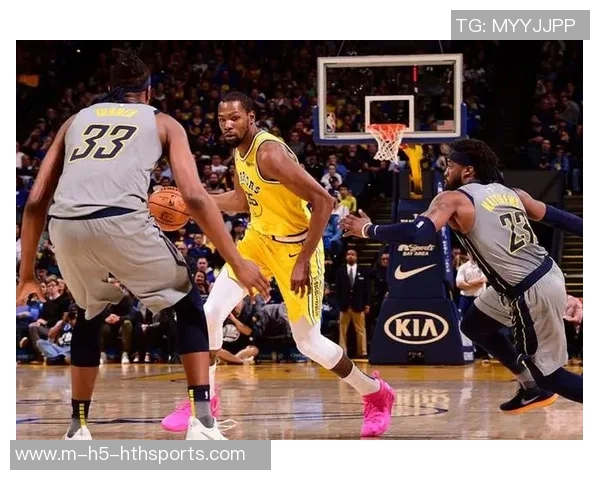 雷霆与步行者激战正酣谁能在这场对决中笑到最后 雷霆与步行者激战正酣谁能在这场对决中笑到最后